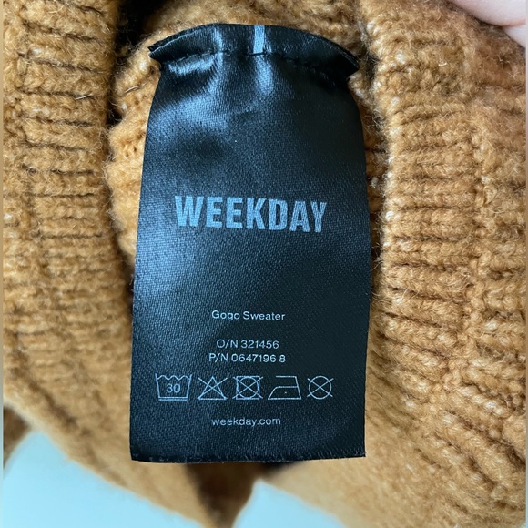 Chunky knit Cropped Jumper - Picture 4 of 8